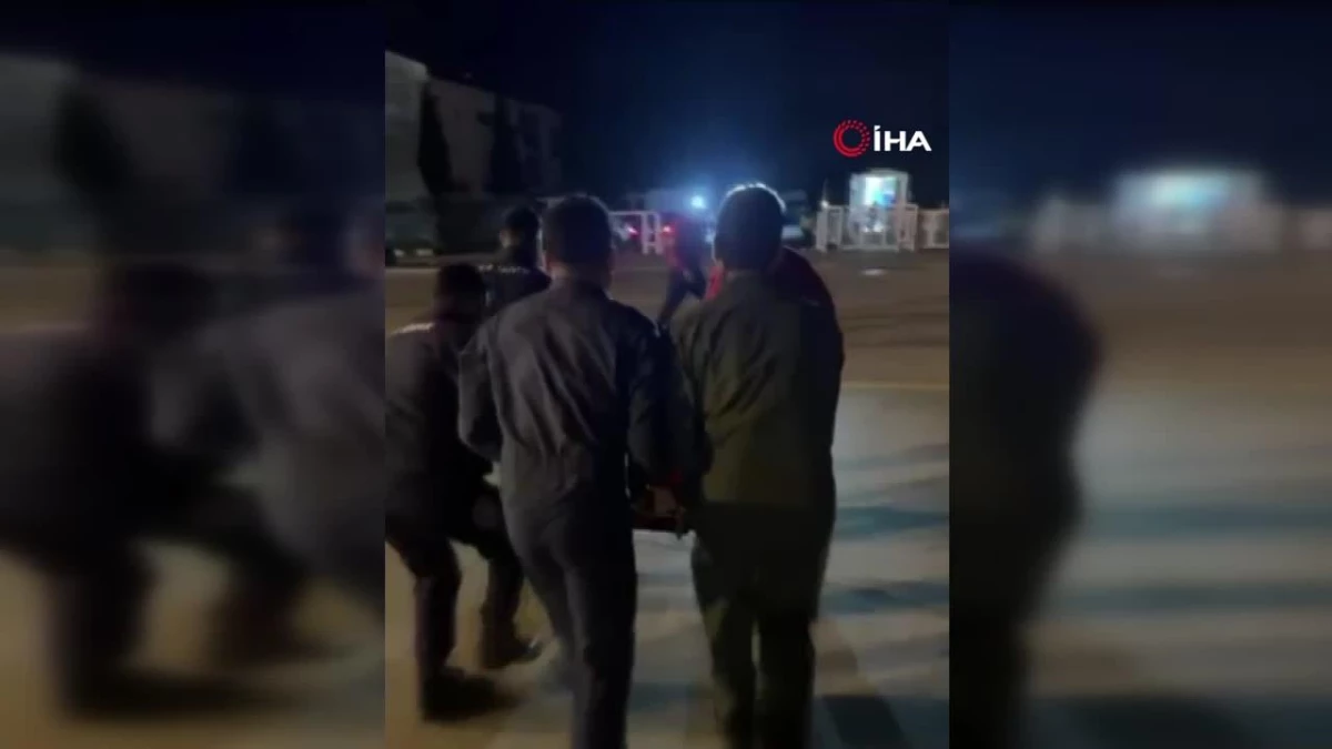 Antalya\'da teleferik vagonunda mahsur kalan 2 yaralının tahliye çalışmaları devam ediyor