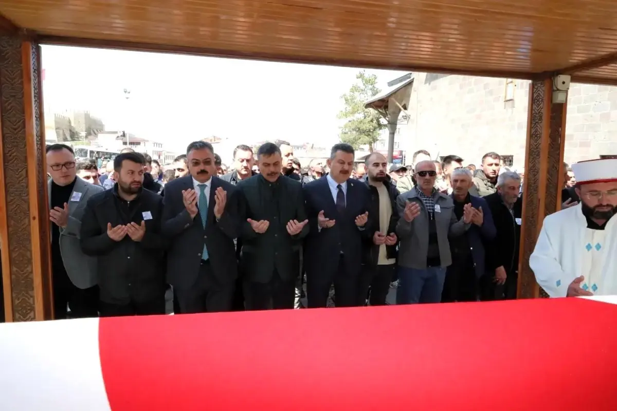 Erzurum\'da Kıbrıs Gazisi Hanifi Kıcır için tören düzenlendi