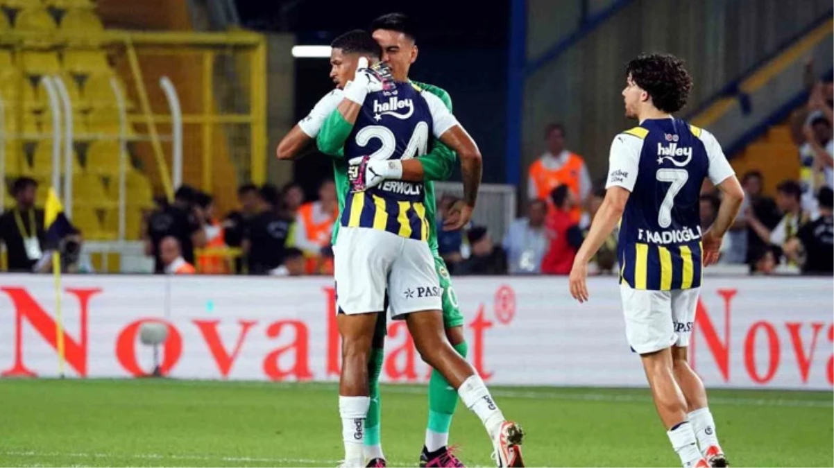 Fenerbahçe\'yi yıkan haber! Oosterwolde sezonu kapattı