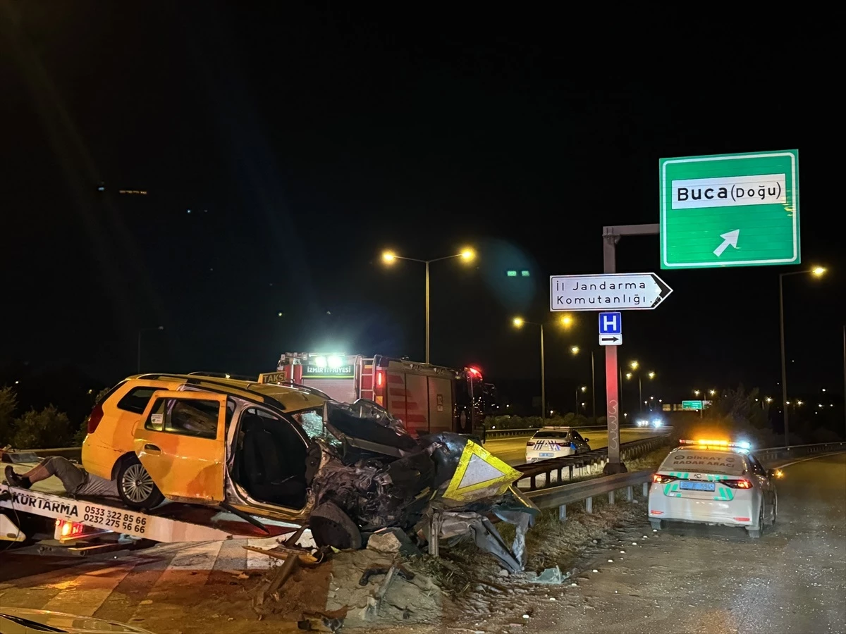 İzmir\'de Trafik Kazası: 1 Ölü, 5 Yaralı