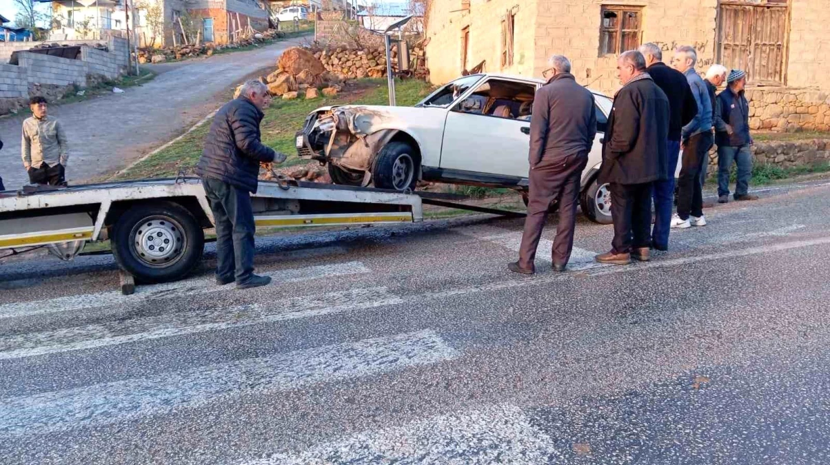 Konya\'da otomobil ile motosiklet çarpışması: 1 yaralı