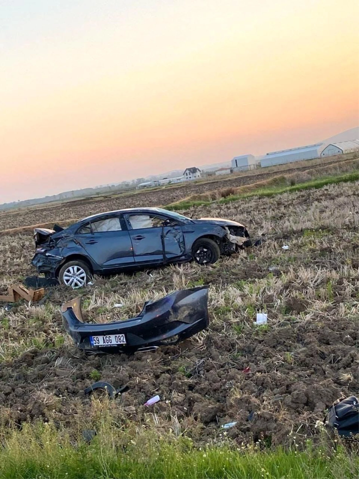 Edirne\'de Otomobil Takla Attı: 5 Yaralı