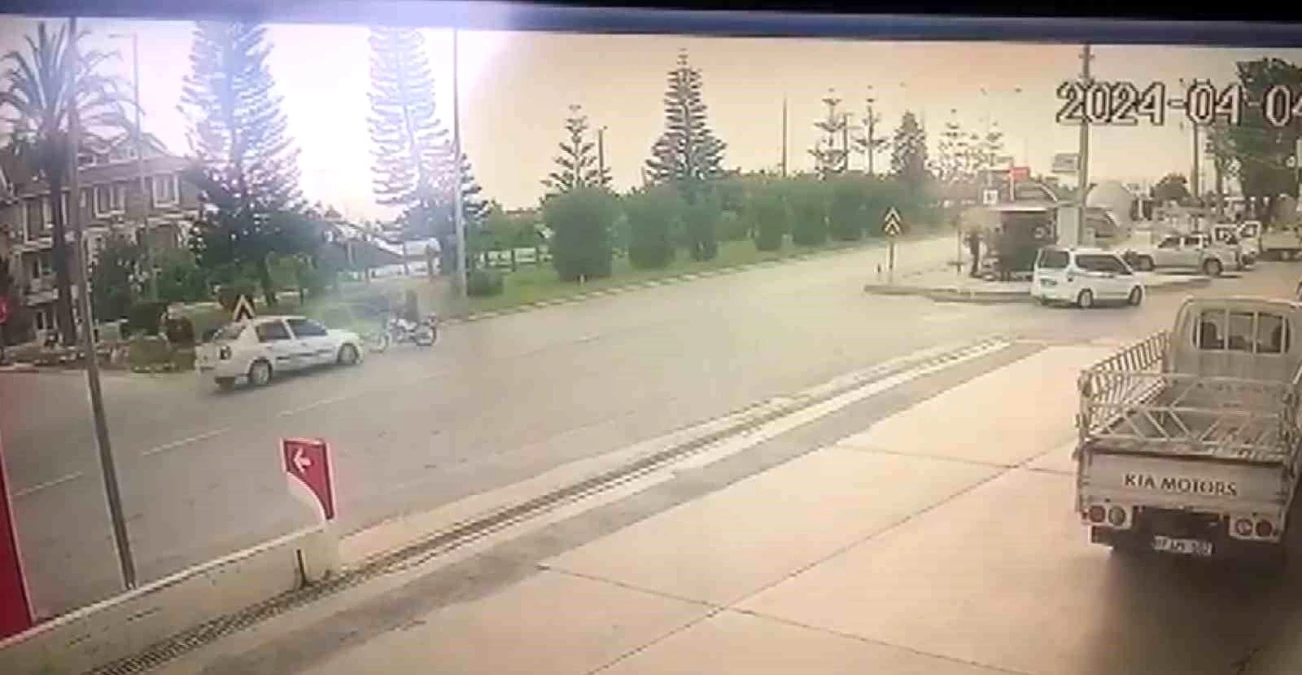 Alanya\'da otomobil ile motosiklet çarpıştı: 1 kişi hayatını kaybetti