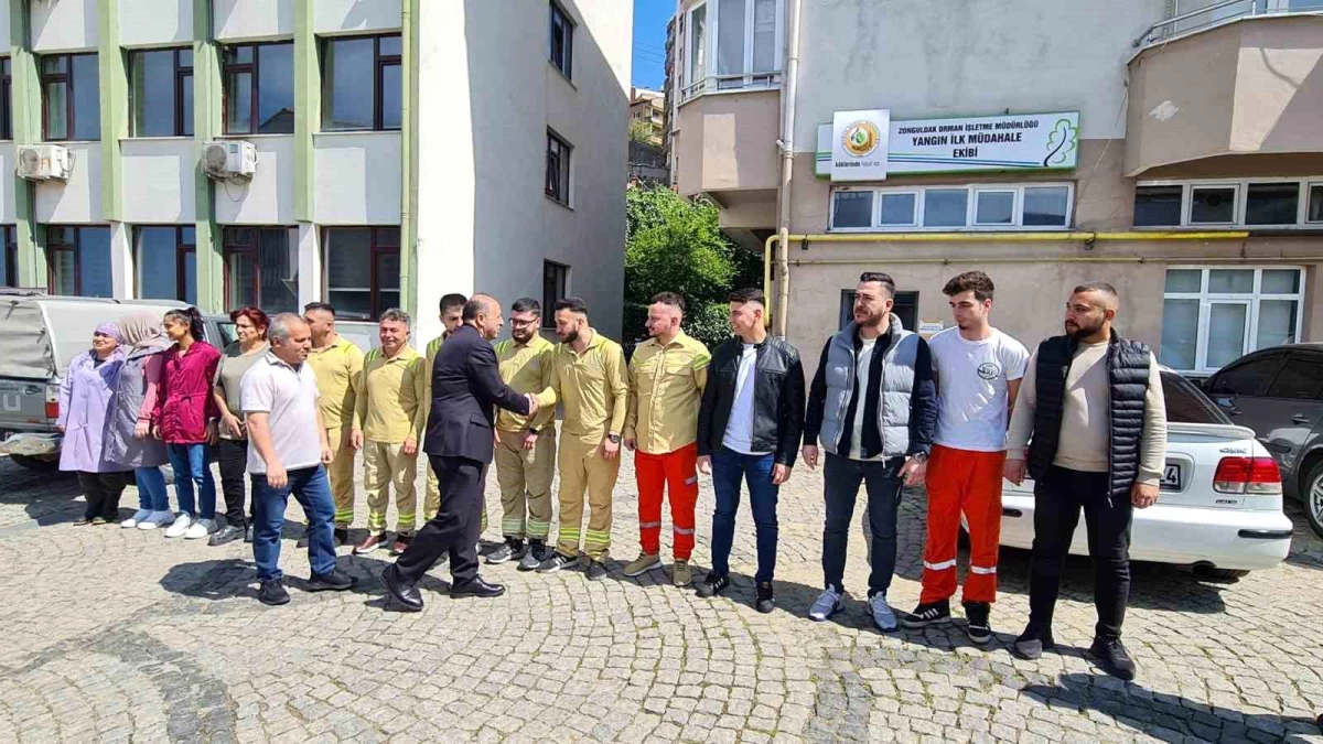 Zonguldak\'ta Alev Avcıları Bayramda da Yangın İhbarlarına Hazır