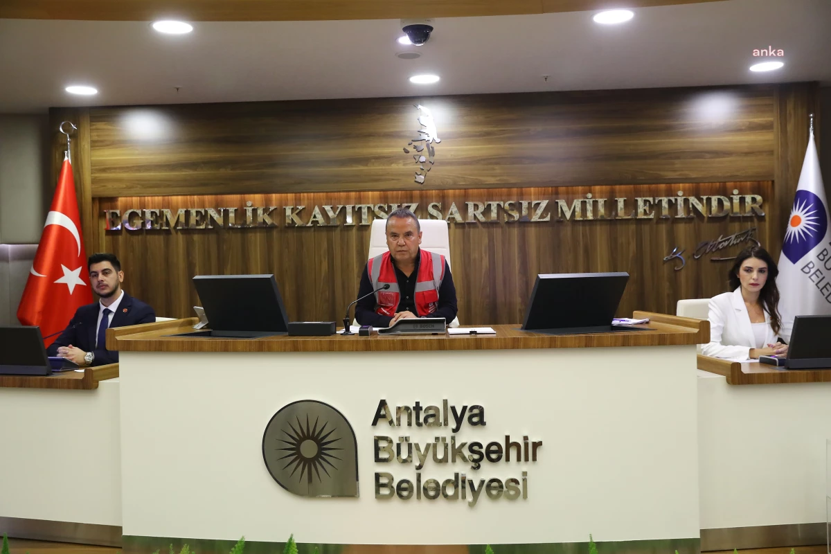 Antalya Büyükşehir Belediye Meclisi Yeni Döneme Başladı