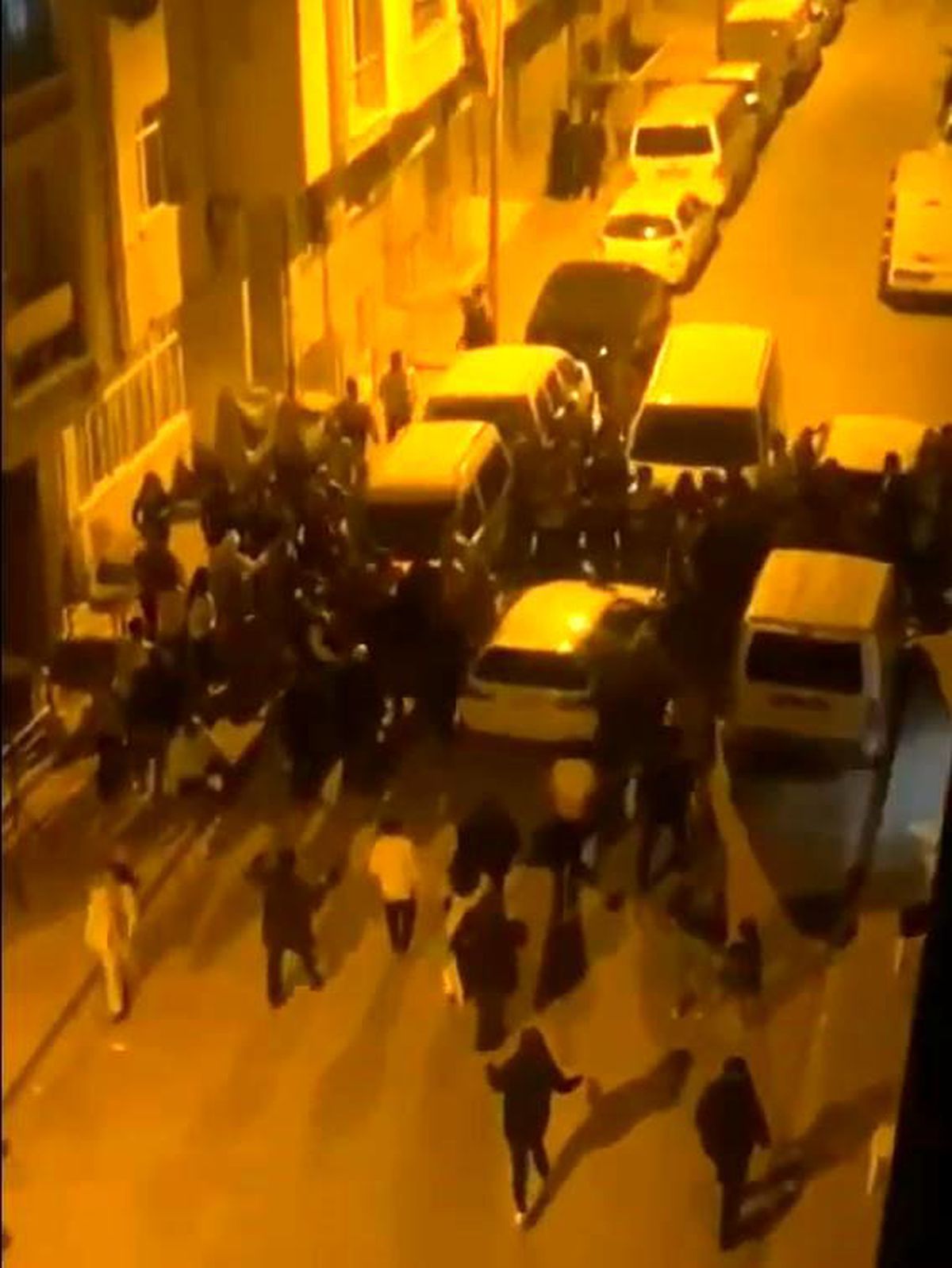 Esenyurt\'ta asker eğlencesinde çıkan kavga polis müdahalesiyle son buldu