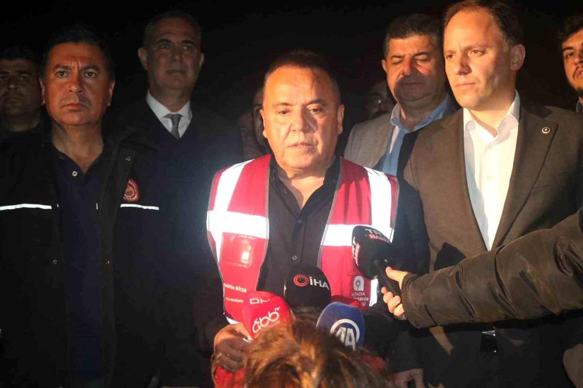 Antalya\'da teleferik kazası: 1 ölü, 10 yaralı