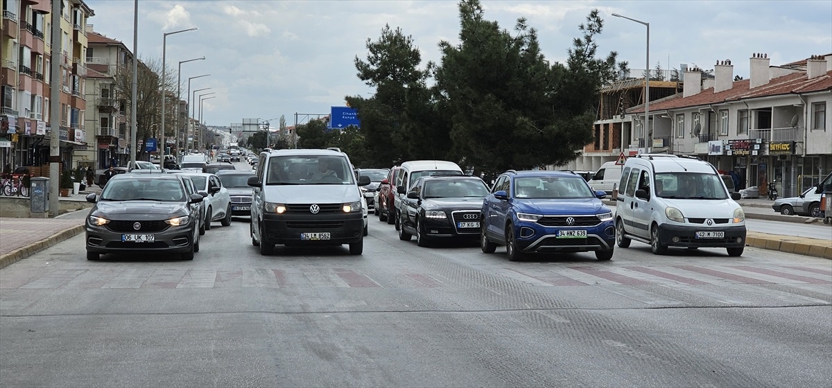 Ramazan Bayramı Tatilcileri Konya-Ankara Yolunda Yoğunluk Yaşatıyor