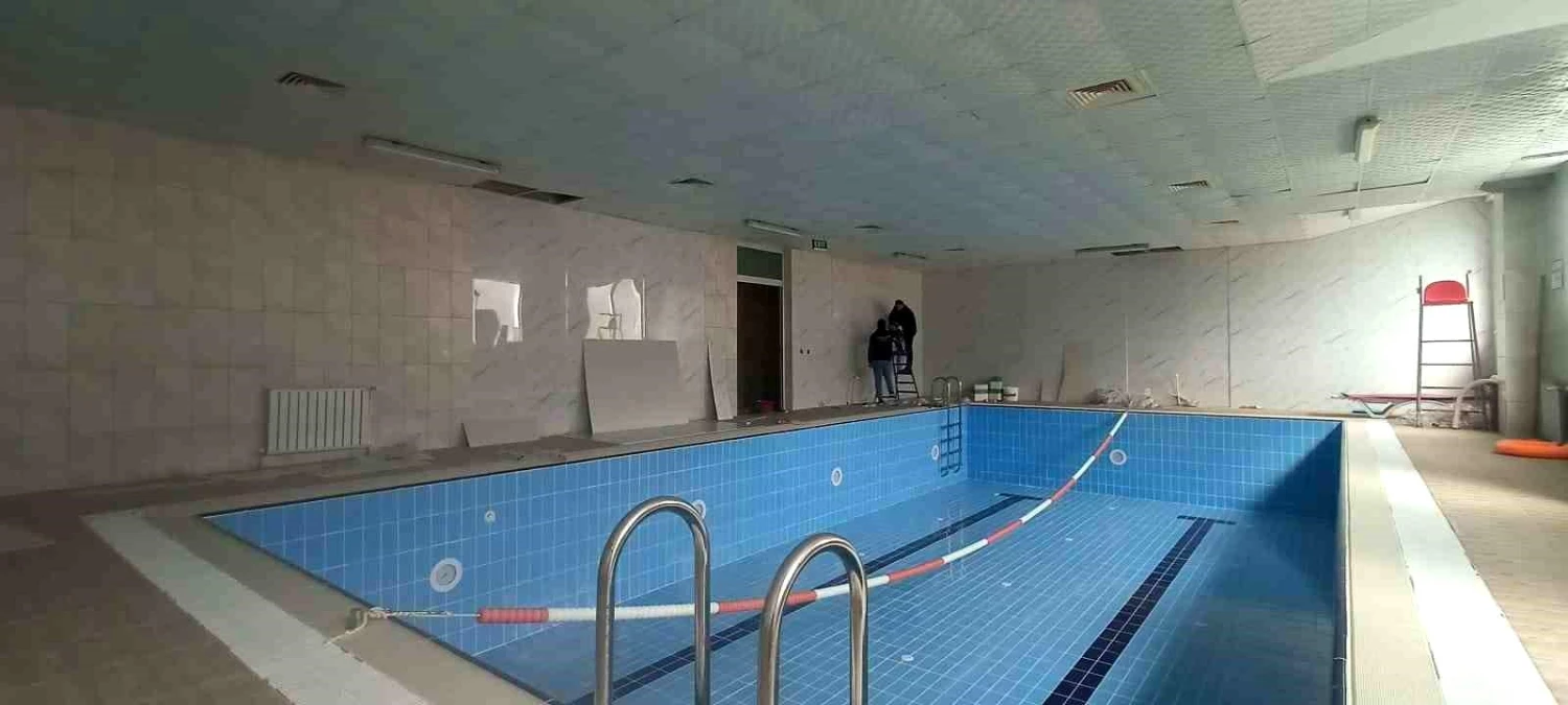 Kayseri Büyükşehir Belediyesi Yüzme Havuzlarını Bakım ve Onarım Yaptı