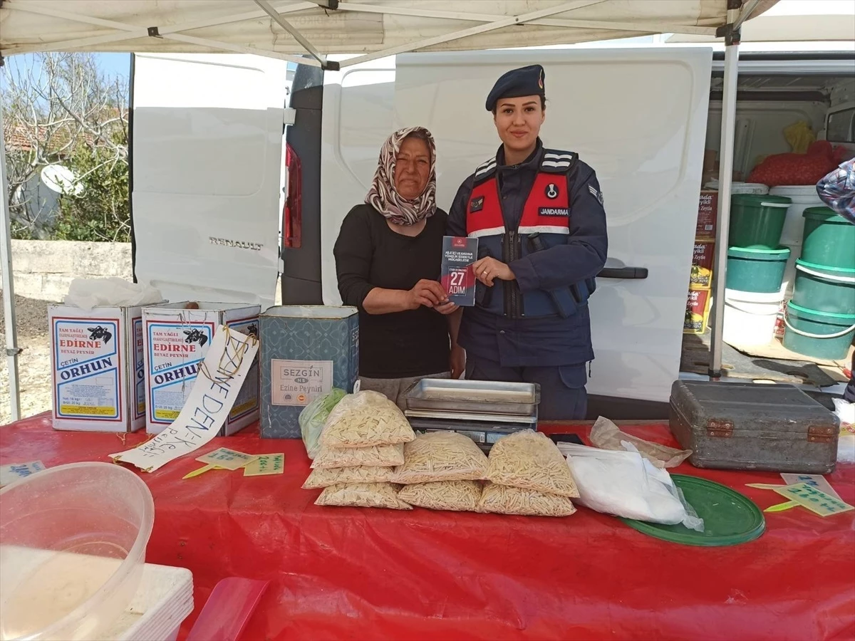 Edirne\'de jandarma ekipleri aile içi şiddetle mücadele ve KADES hakkında bilgilendirme çalışması yaptı