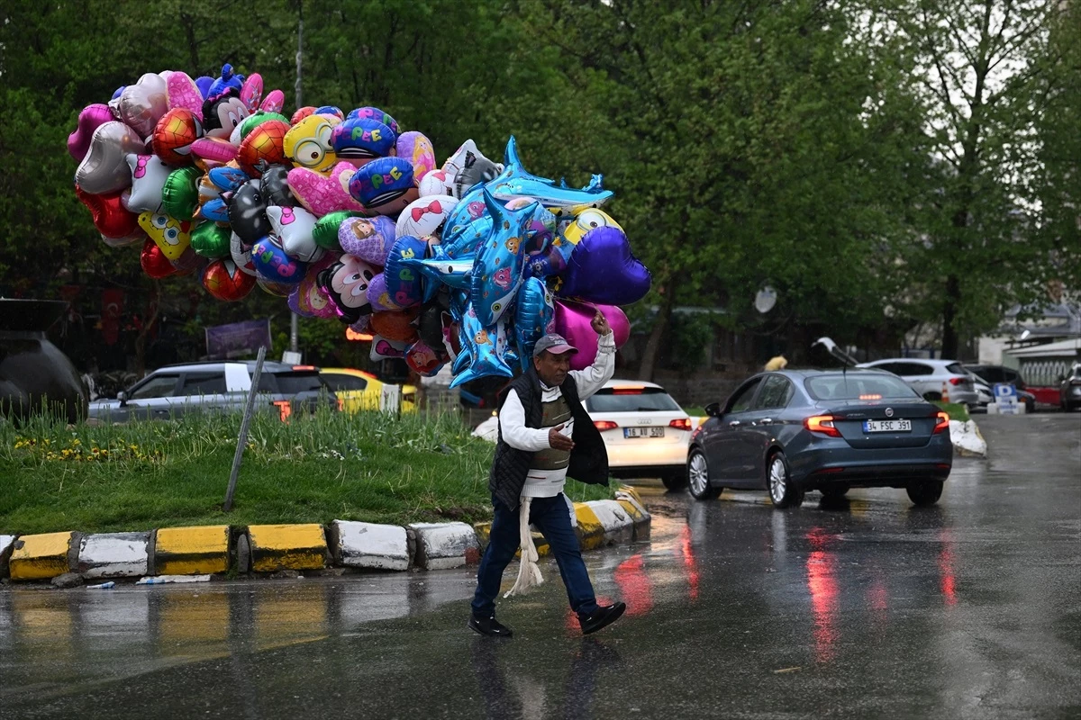 Edirne\'de Sağanak Yağış Hayatı Olumsuz Etkiledi