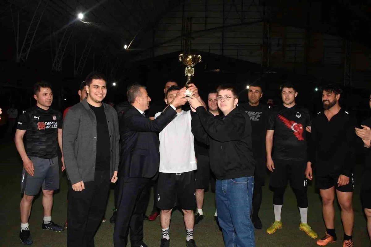 Erzincan\'da Polis Teşkilatının 179. Kuruluş Yıl Dönümü Futbol Turnuvası