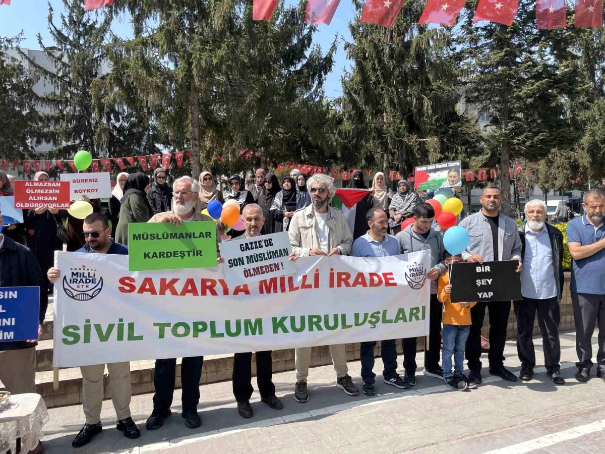 Sakarya\'da Milli İrade Sivil Toplum Kuruluşları Filistin\'e Destek İçin Bir Araya Geldi