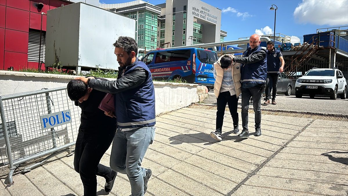 Gaziantep\'te kavga sonucu bir genç öldü, 2 şüpheli tutuklandı