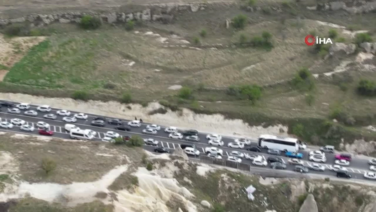 Kapadokya\'da Bayram Tatili Trafik Çilesi