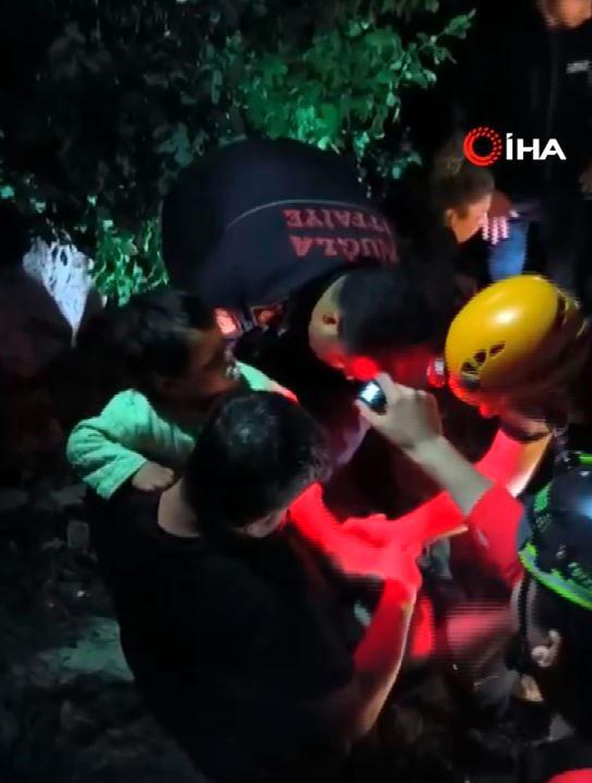 Antalya\'da Teleferik Kazasında Mahsur Kalan Vatandaşlar Kurtarıldı