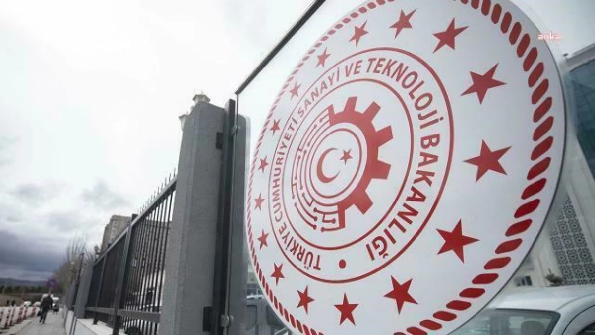 Sanayi ve Teknoloji Bakanlığı, Antalya\'daki teleferik kazasıyla ilgili açıklama yaptı