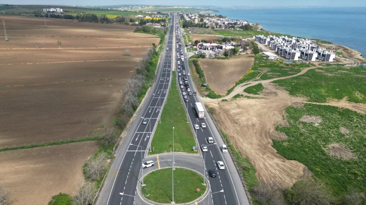 Ramazan Bayramı tatilcileri nedeniyle Tekirdağ-İstanbul kara yolunda trafik yoğunluğu