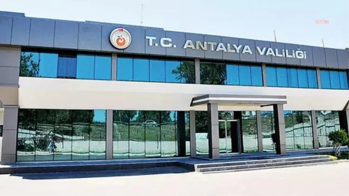 Antalya Valiliği: Teleferik kazasında mahsur kalan 59 kişi kurtarıldı