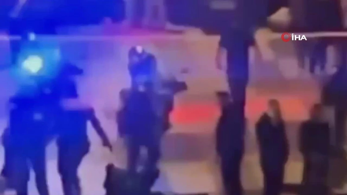 Bursa\'da kız meselesi nedeniyle çıkan silahlı kavgada 2 kişi yaralandı