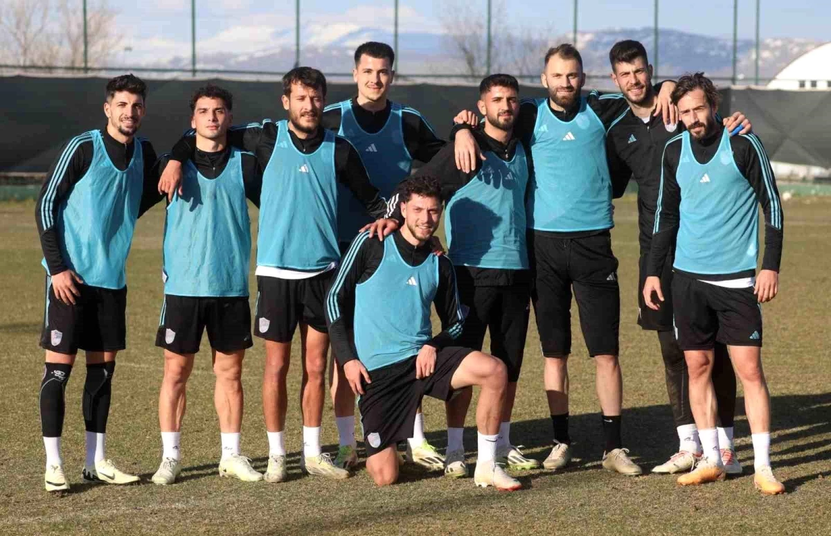 Erzurumspor, Sakaryaspor maçında 3 puan hedefliyor