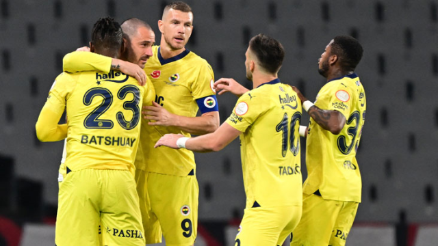 Kanarya geriden gelip kazandı! Fenerbahçe, Fatih Karagümrük'ü deplasmanda 2-1 yendi