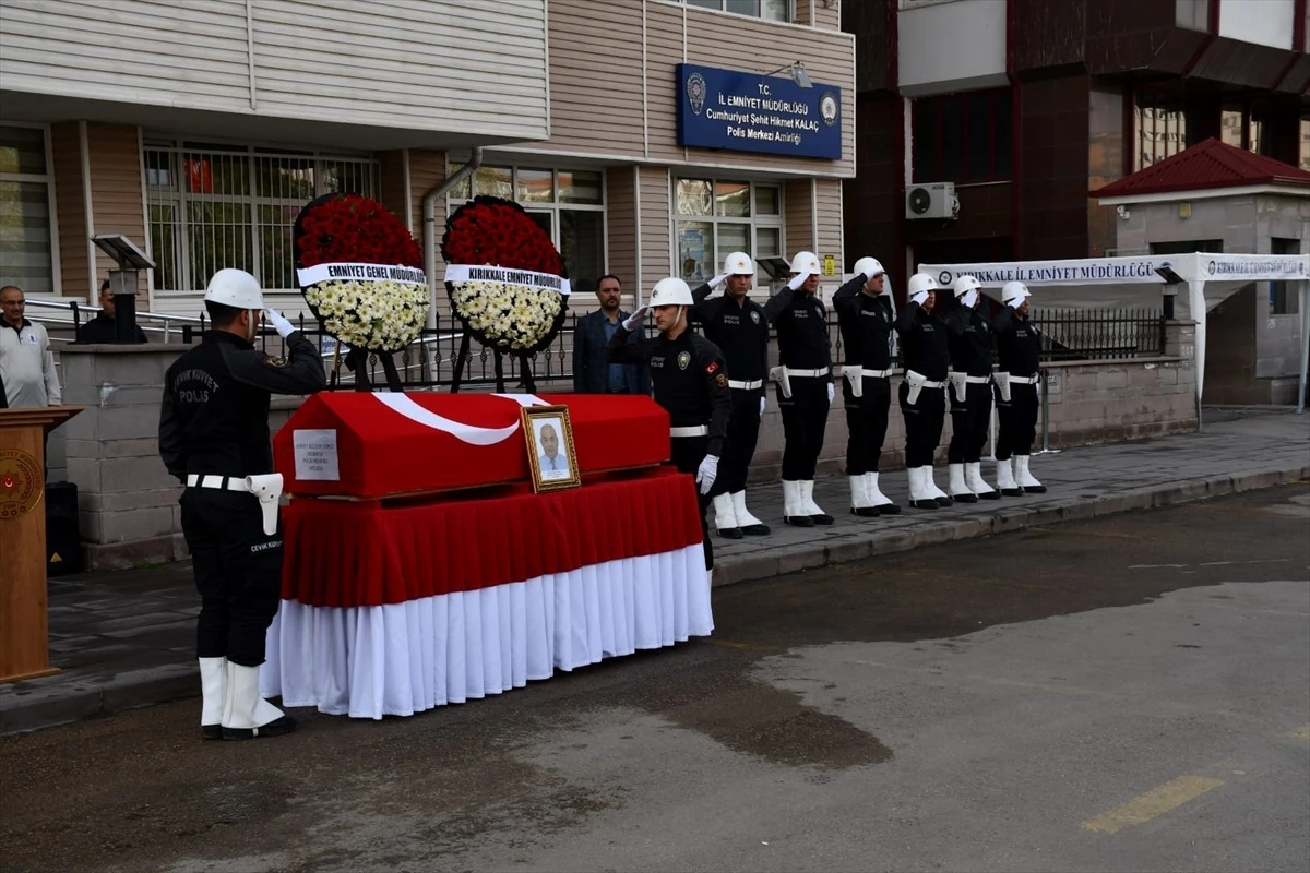 Kırıkkale\'de Kalp Krizi Sonucu Hayatını Kaybeden Polis Memuru Ahmet Bülent Topuz\'un Cenazesi Kayseri\'ye Uğurlandı