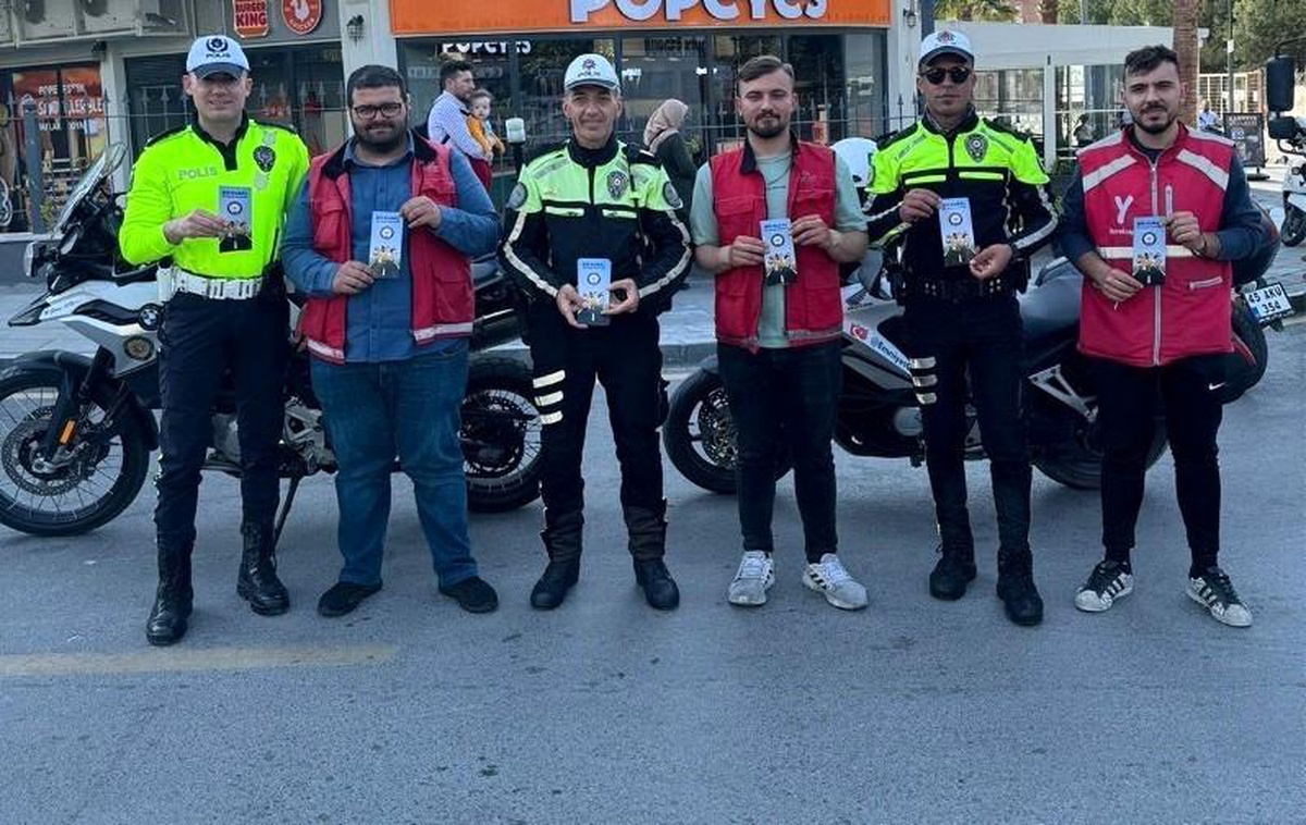 Manisa İl Emniyet Müdürlüğü, motokuryelere trafik eğitimi verdi