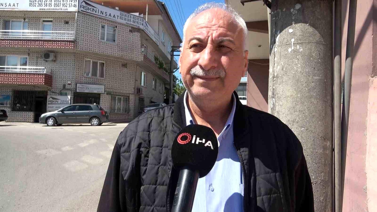 Bursa\'da Belediye Otobüsünün Su Borusu Patladı