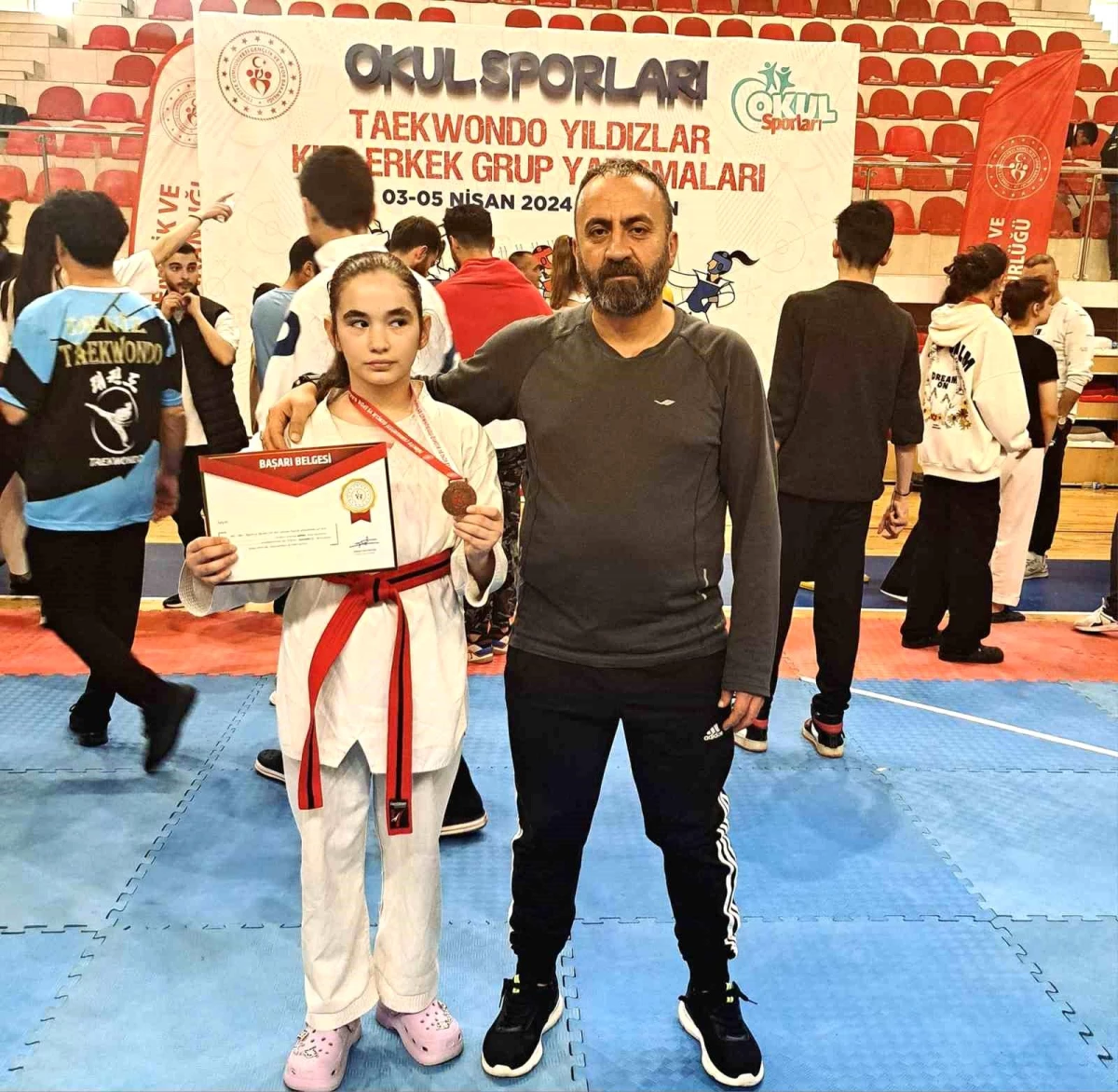 Şahinbey Belediye Gençlik ve Spor Kulübü Sporcusu Gökçe Tuncer 3. Oldu