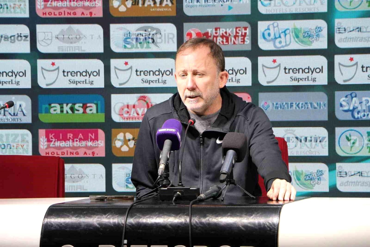 Antalyaspor Teknik Direktörü Sergen Yalçın: Bizim için çok sağlıklı bir oyun olmadı
