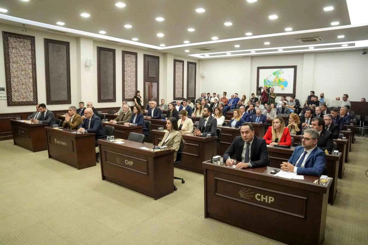 Şehitkamil Belediye Meclisi\'nde 2023 yılı faaliyet raporu reddedildi