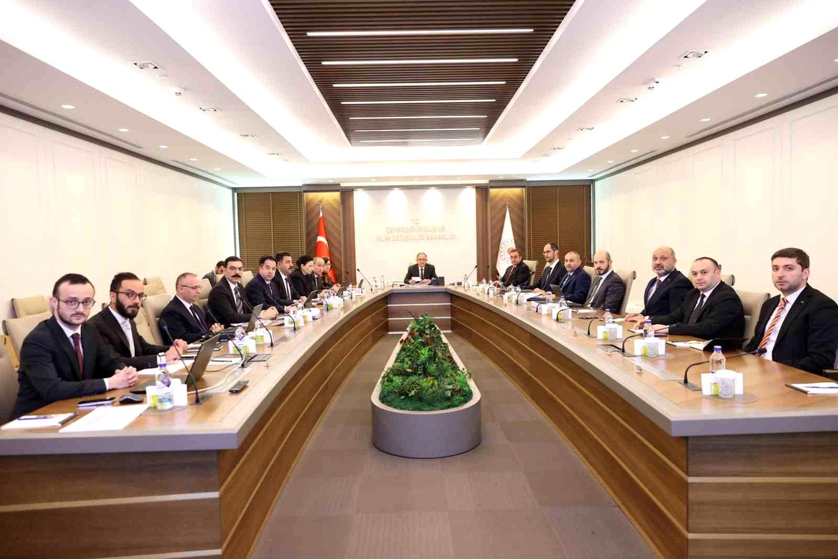 Depremden etkilenen illerde 76 bin kalıcı konut teslim edildi