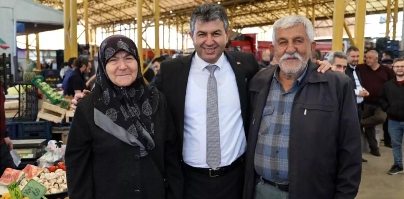 Gediz Belediye Başkanı Necdet Akel Pazar Yerini Ziyaret Etti