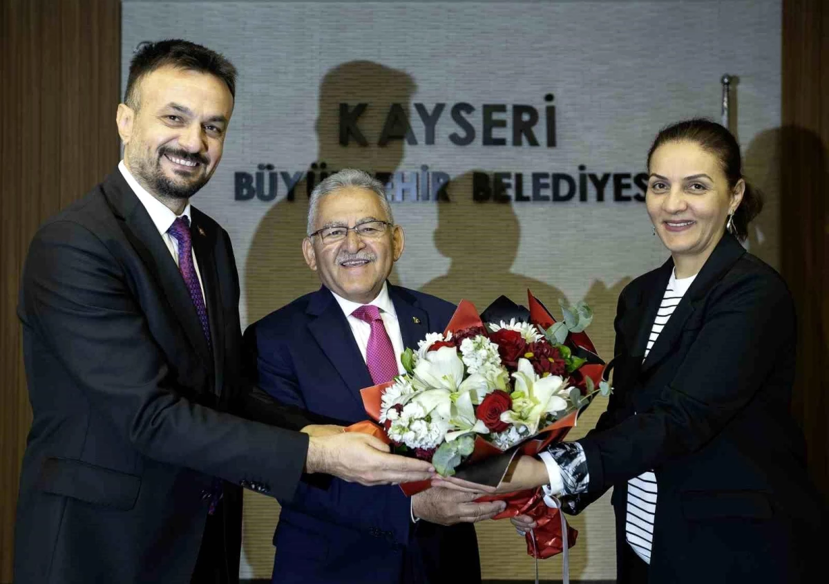 Kayseri Büyükşehir Belediye Başkanı Turizm Haftası\'nı kutladı