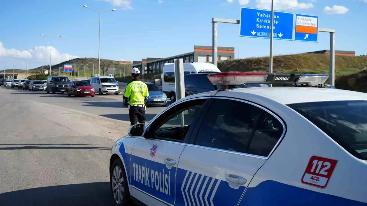 Ramazan Bayramı Tatilinde Kırıkkale\'de Yoğun Trafik ve Kural İhlalleri