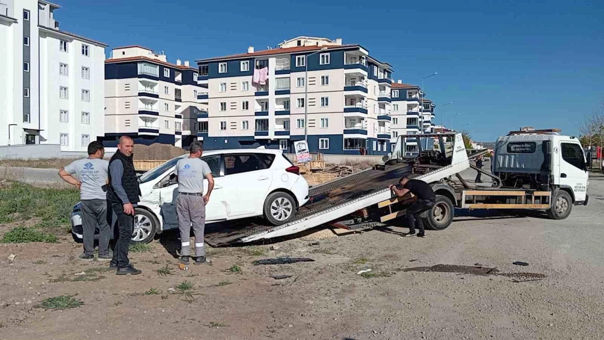 Çorum\'da otomobil ile cipin çarpışması sonucu 6 kişi yaralandı