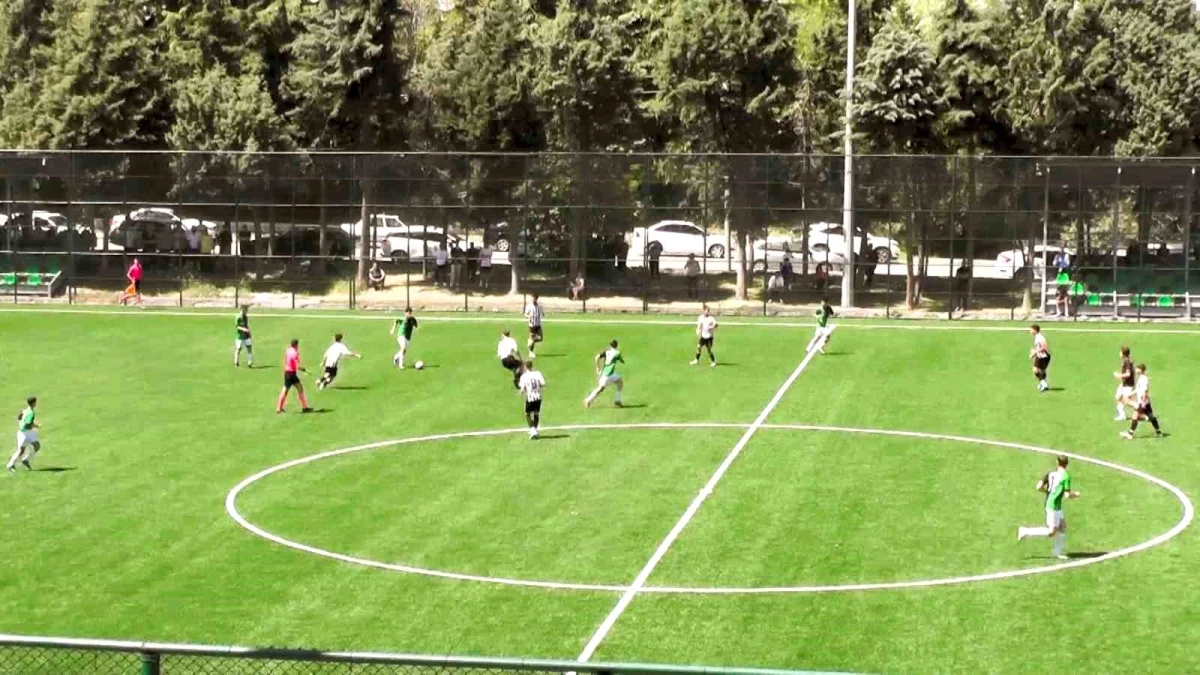 Denizlispor U16 Takımı Nazilli Belediyespor\'u 4-0 mağlup etti
