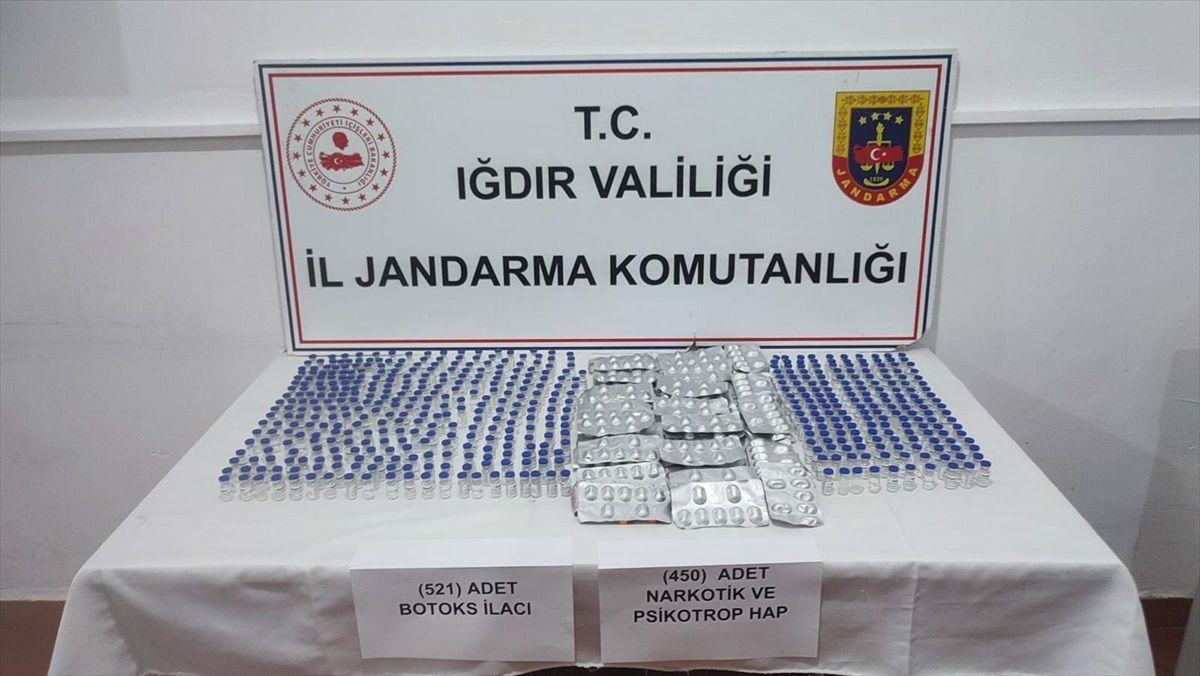 Iğdır\'da köy evinde uyuşturucu imalatı ve ilaç kaçakçılığı operasyonu