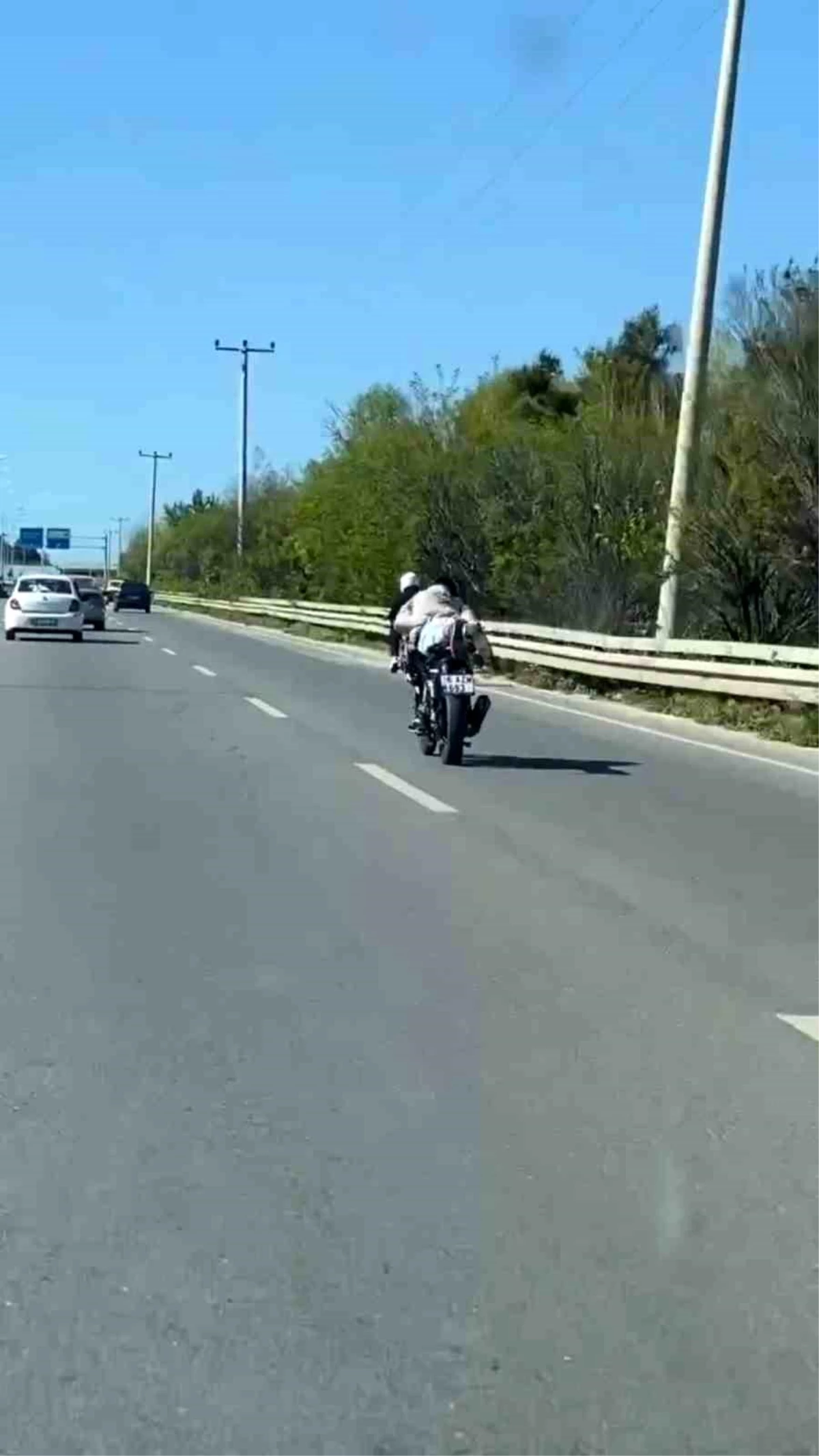 Bursa\'da Motosikleti Yatarak Kullanan Aday Sürücüye Ceza