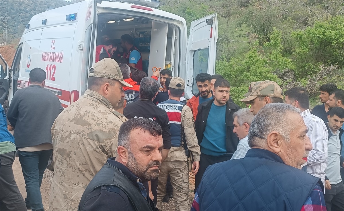 Siirt\'te Soryaz Bitkisi Toplarken Uçuruma Düşen Kişi Hayatını Kaybetti
