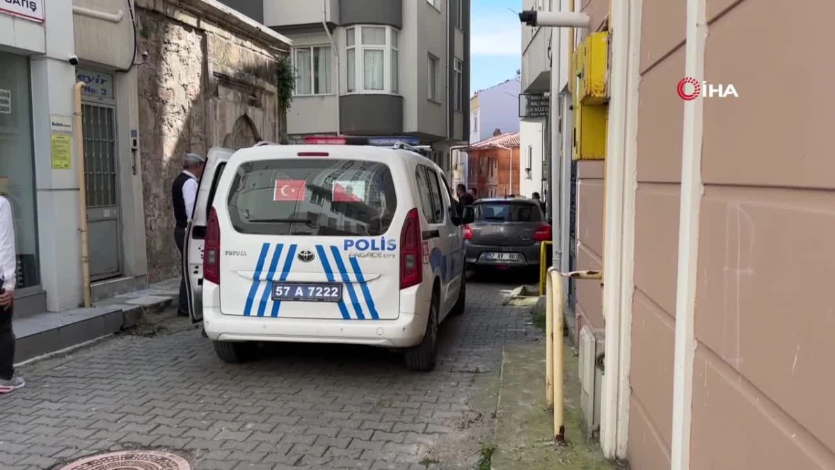 Sinop\'ta Televizyon Kablosunu Çekmek İsterken Çatıdan Düşen Şahıs Hayatını Kaybetti