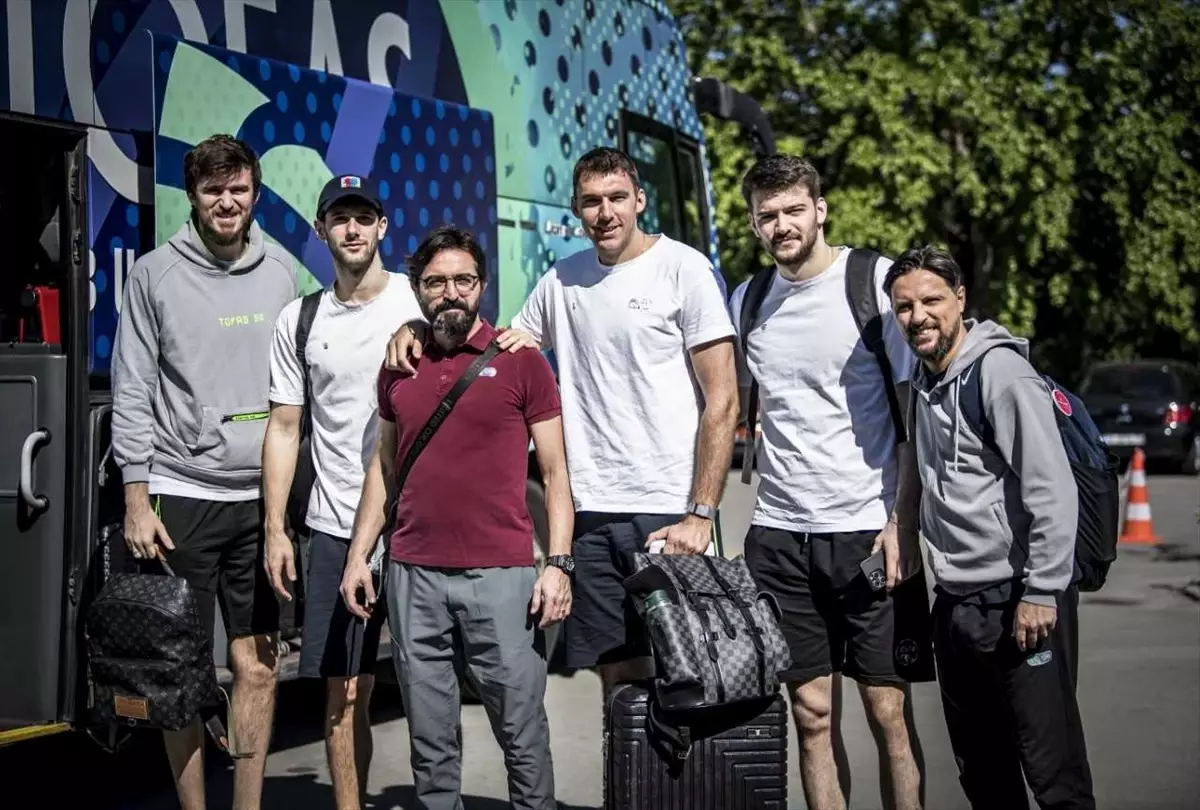 TOFAŞ, Lenovo Tenerife ile Basketbol Şampiyonlar Ligi çeyrek final serisinin son maçında karşılaşacak