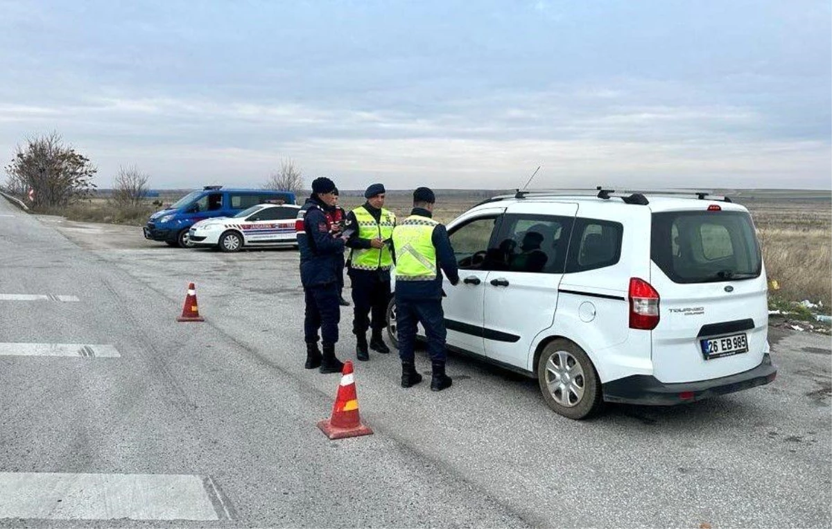 Eskişehir\'de 15 Bin 576 Araçta Trafik Denetimi Yapıldı