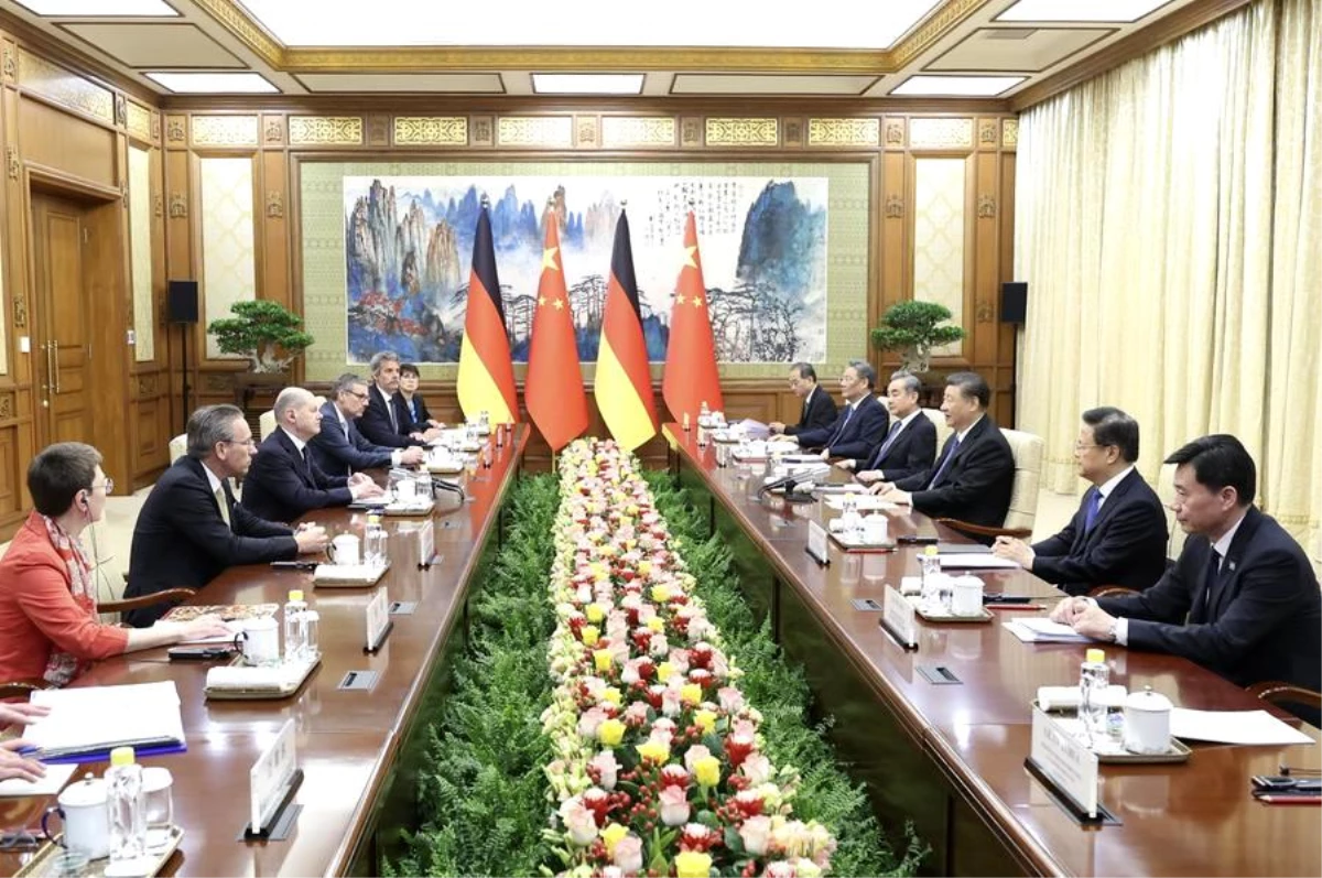 Çin Cumhurbaşkanı Xi Jinping, Almanya Başbakanı Olaf Scholz ile görüştü