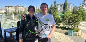Bandırma'da Büyükler Bahar Kupası Tenis Şampiyonası Başladı