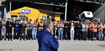 Talas Belediye Başkanı Mustafa Yalçın, Personelle Bayramlaştı