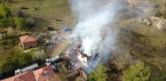 Burdur Tefenni'de Sobadan Çıkan Yangın Evde Hasara Yol Açtı