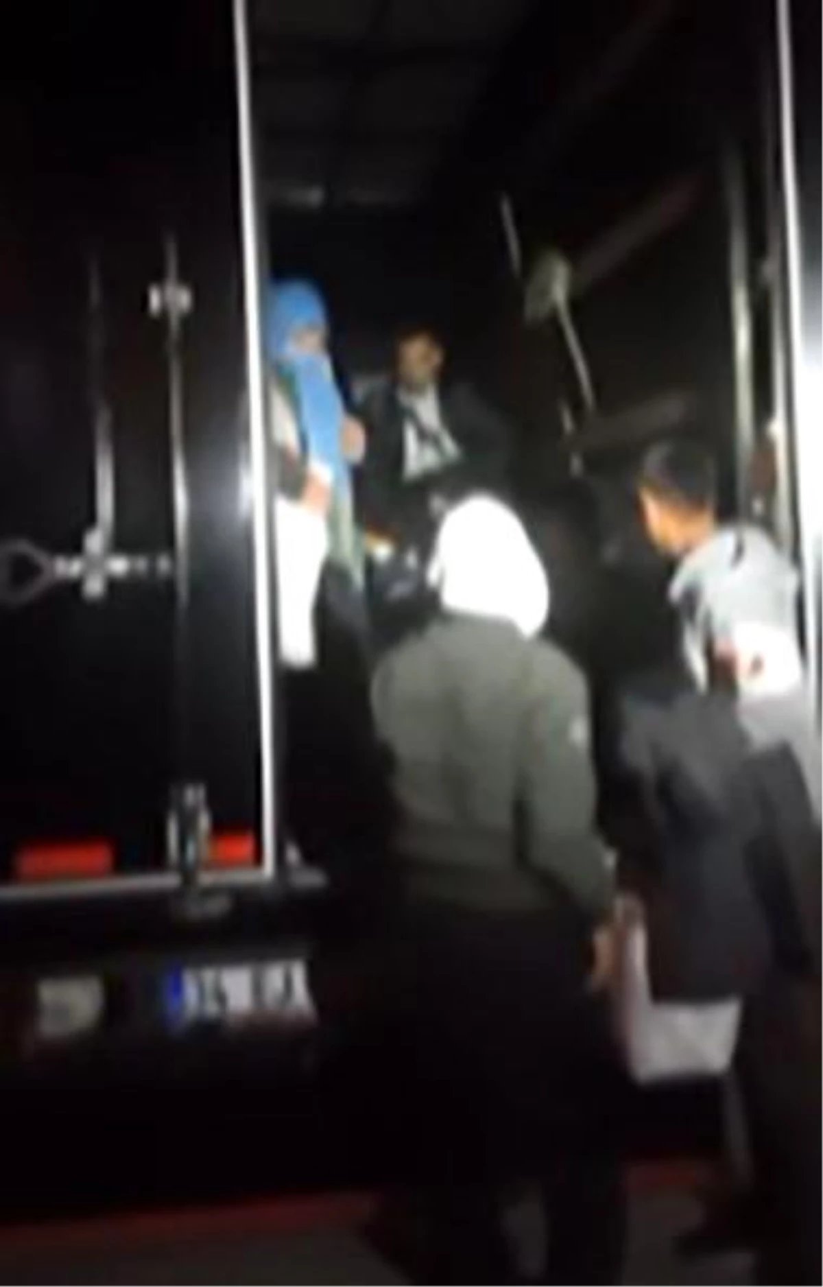 Çanakkale\'de 33 kaçak göçmen yakalandı, 1 şüpheli gözaltına alındı