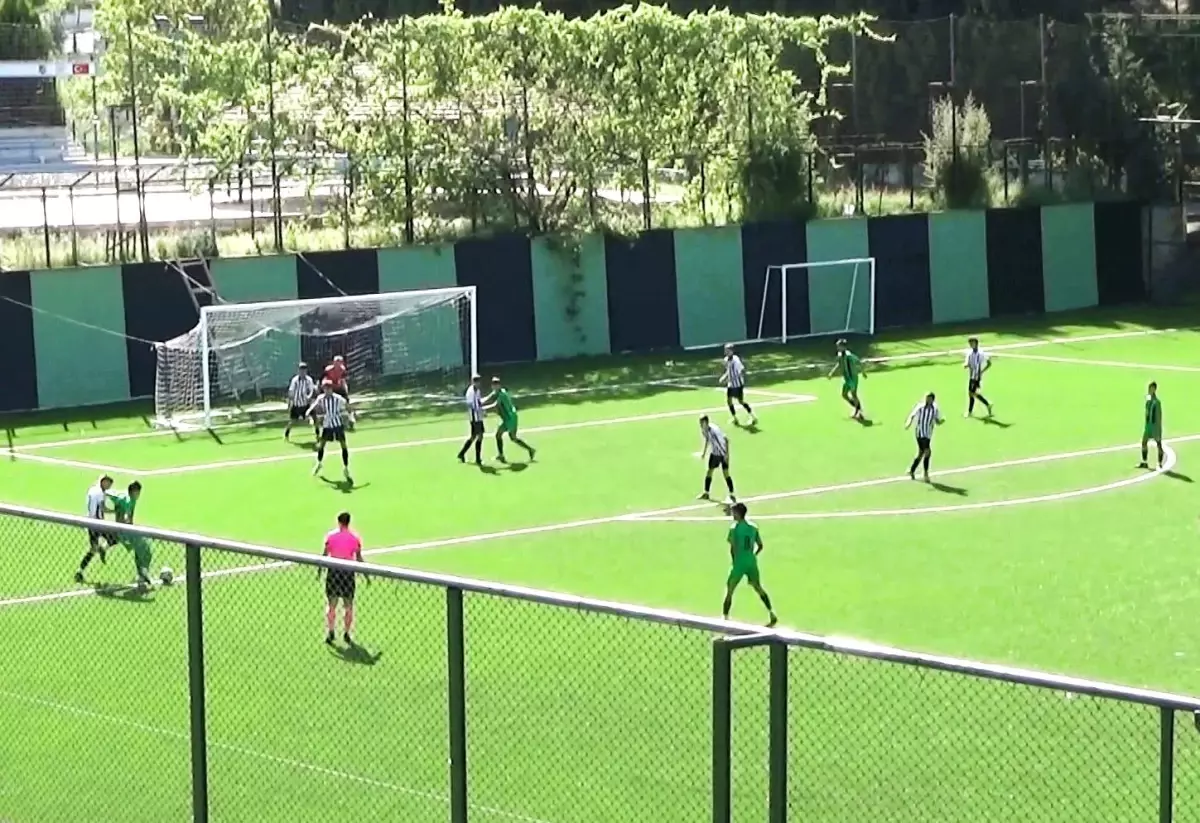 Denizlispor U15 Gelişim Ligi\'nde Play-off\'lara Katılmaya Hak Kazandı